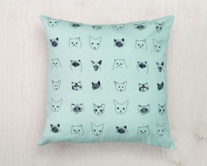 B&F-cat-cushion