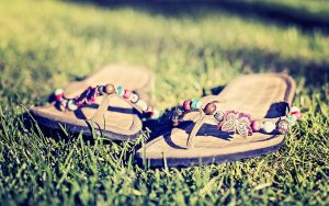summer-cool-personality-sandals-wallpaper_1428461771